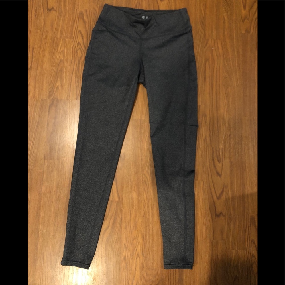 Heathered charcoal grey leggings